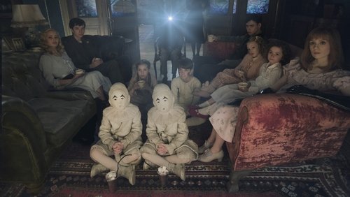 Miss Peregrine's Home for Peculiar Children - Mái Ấm Lạ Kỳ Của Cô Peregrine - Hình 2