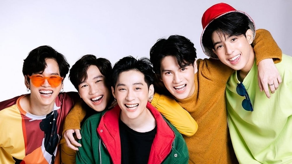 Bánh Răng Trắng và Áo Choàng Bụi