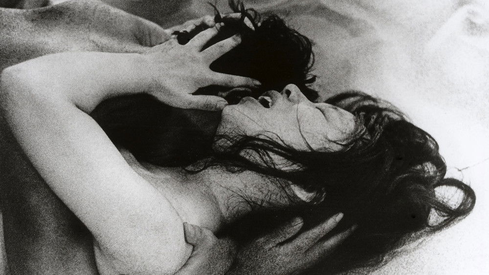 Người Đàn Bà Trong Cồn Cát