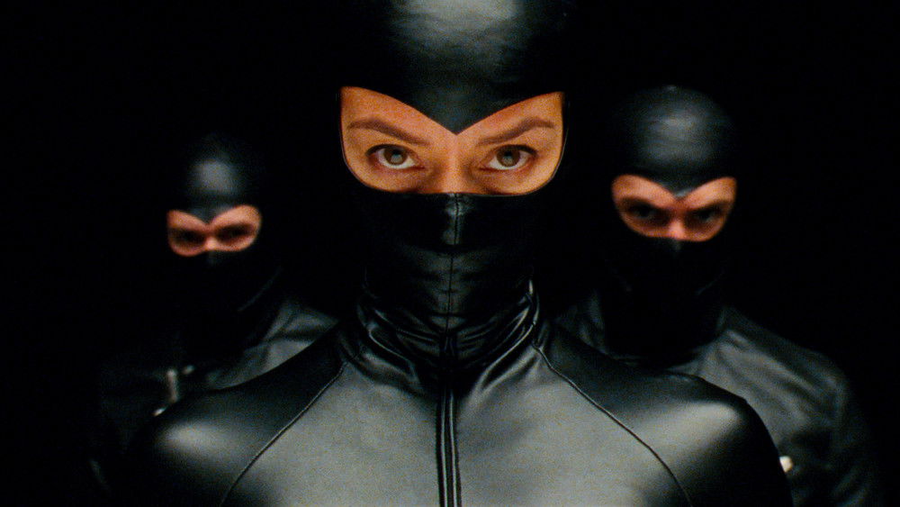 Hình Ảnh Phản Chiếu Trong Viên Kim Cương Đã Chết