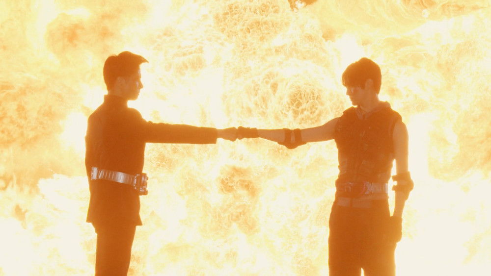 Hiệp Sĩ Mặt Nạ: Gia Đình Siêu Phàm